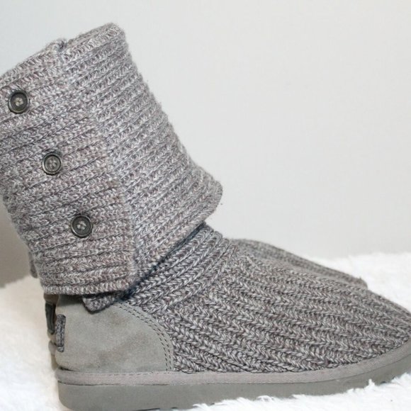 UGG Classic Cardy Button Detailed Sweater Knit Boots 5819 Gray Size 8 H12130 - Picture 6 of 11